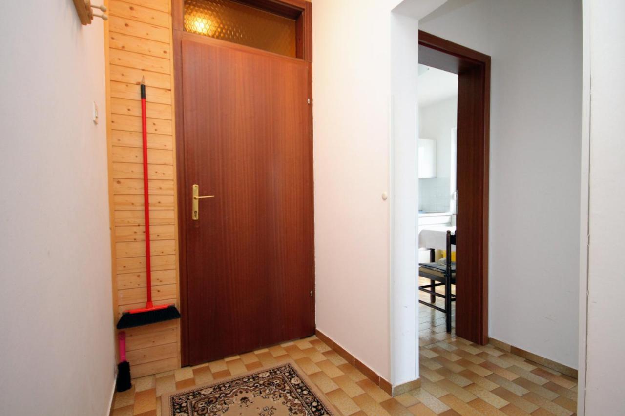 Apartment Selce 2379B Kültér fotó